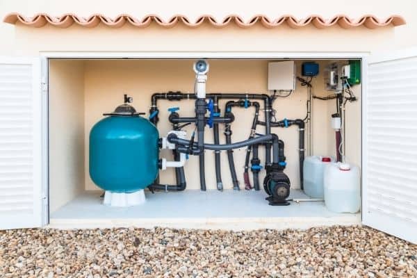 Is it better to run a pool pump at night or day?
