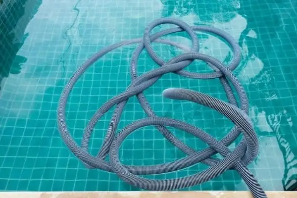 how long should my pool vacuum hose be