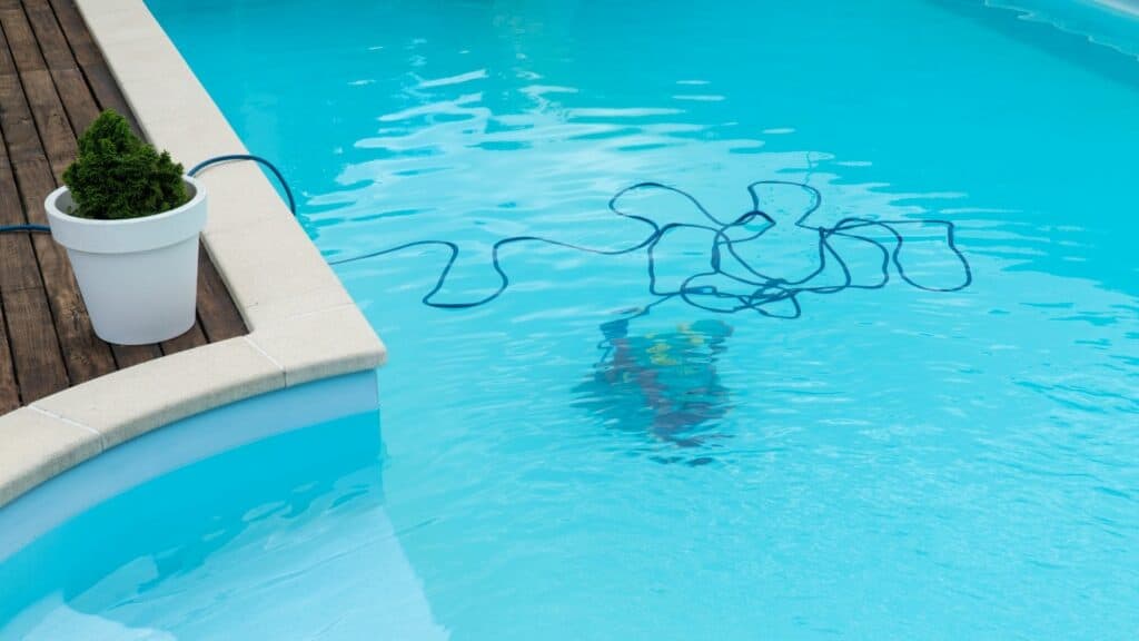 Can You Leave a Robotic Pool Cleaner in the Pool? 1