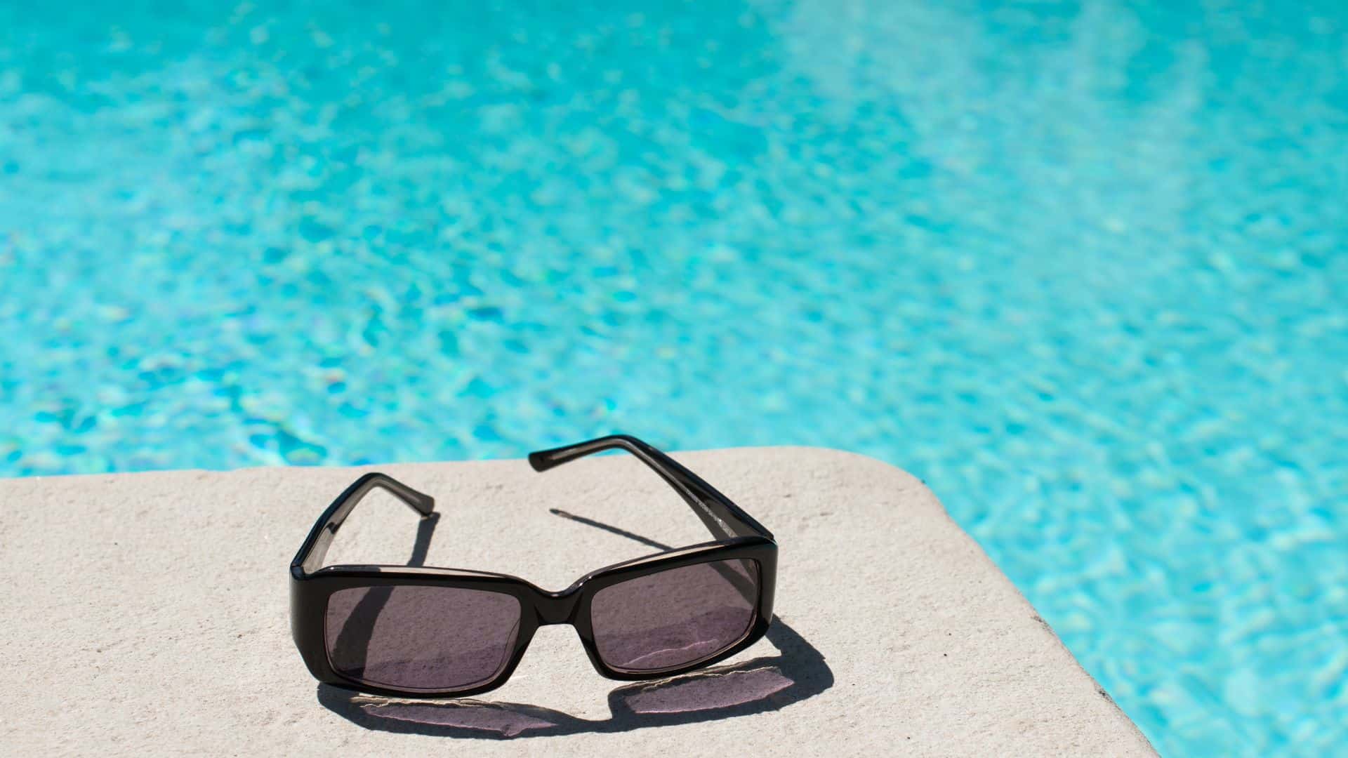 6 Benefits of a Saltwater Pool