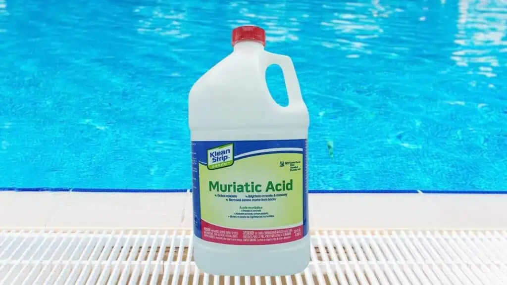 What does muriatic acid do for a pool