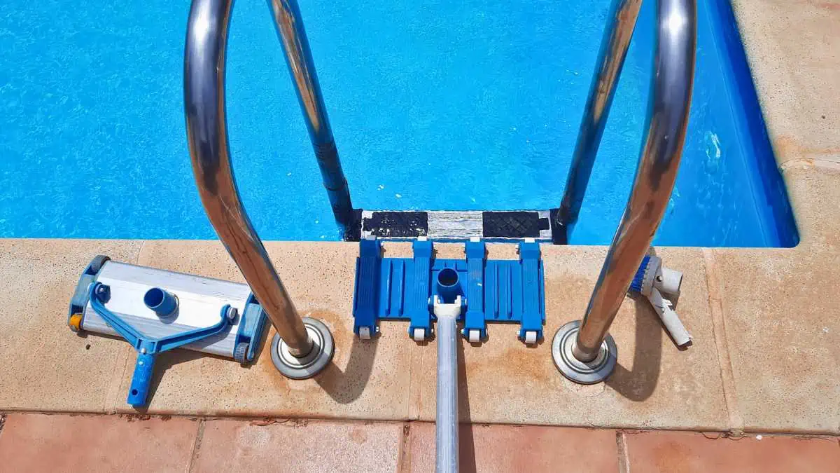 best pool vacuum head