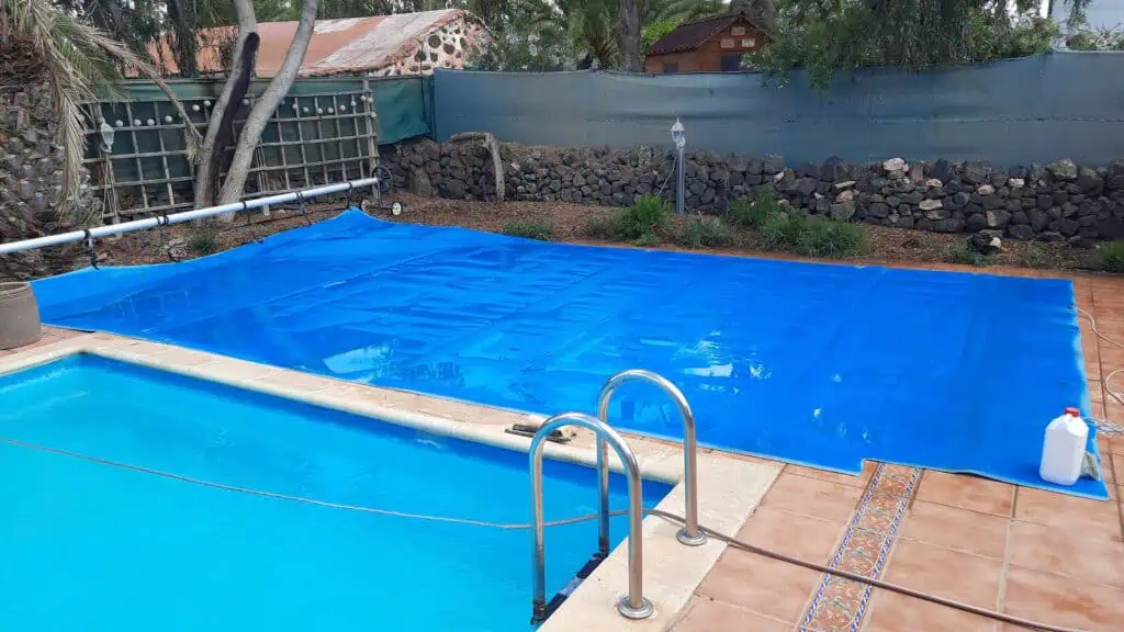 Do Solar Pool Covers Work? 19 Things to Know Before You Buy 1