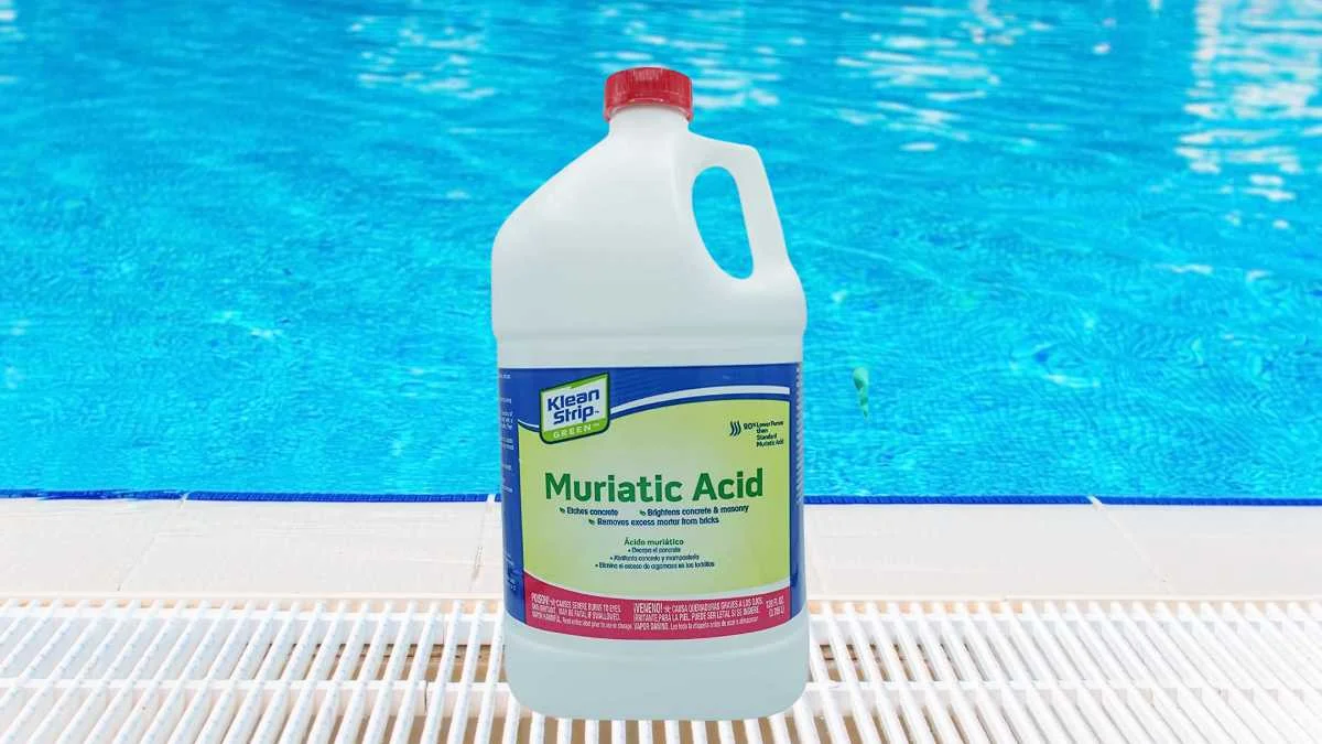 What does muriatic acid do for a pool